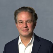 West Coast Center for Surgeries 7 Vicken Karageozian